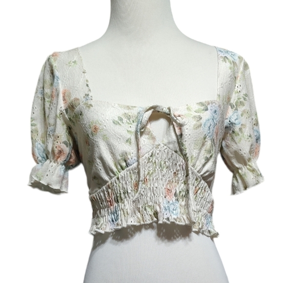Urban Outfitters Floral Crop Top Size S-P - Picture 1 of 4